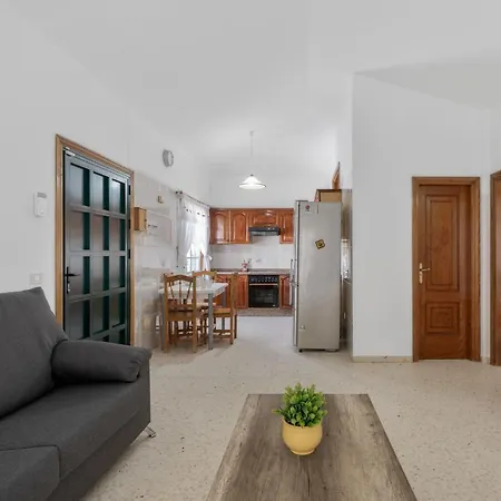 Charming In Abades, Spain - Perfect Family Retreat 4* Abades