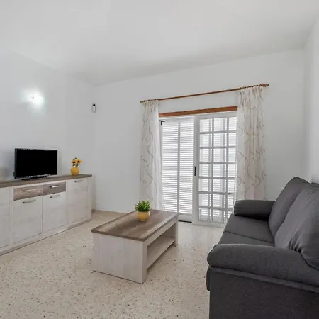 Charming In Abades, Spain - Perfect Family Retreat ゲストハウス 4*